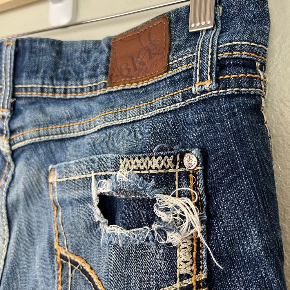 BKE Stella Slim Bootcut Jeans Womens 28 x 31.5 Dark Wash Low Rise Distressed - Picture 10 of 13